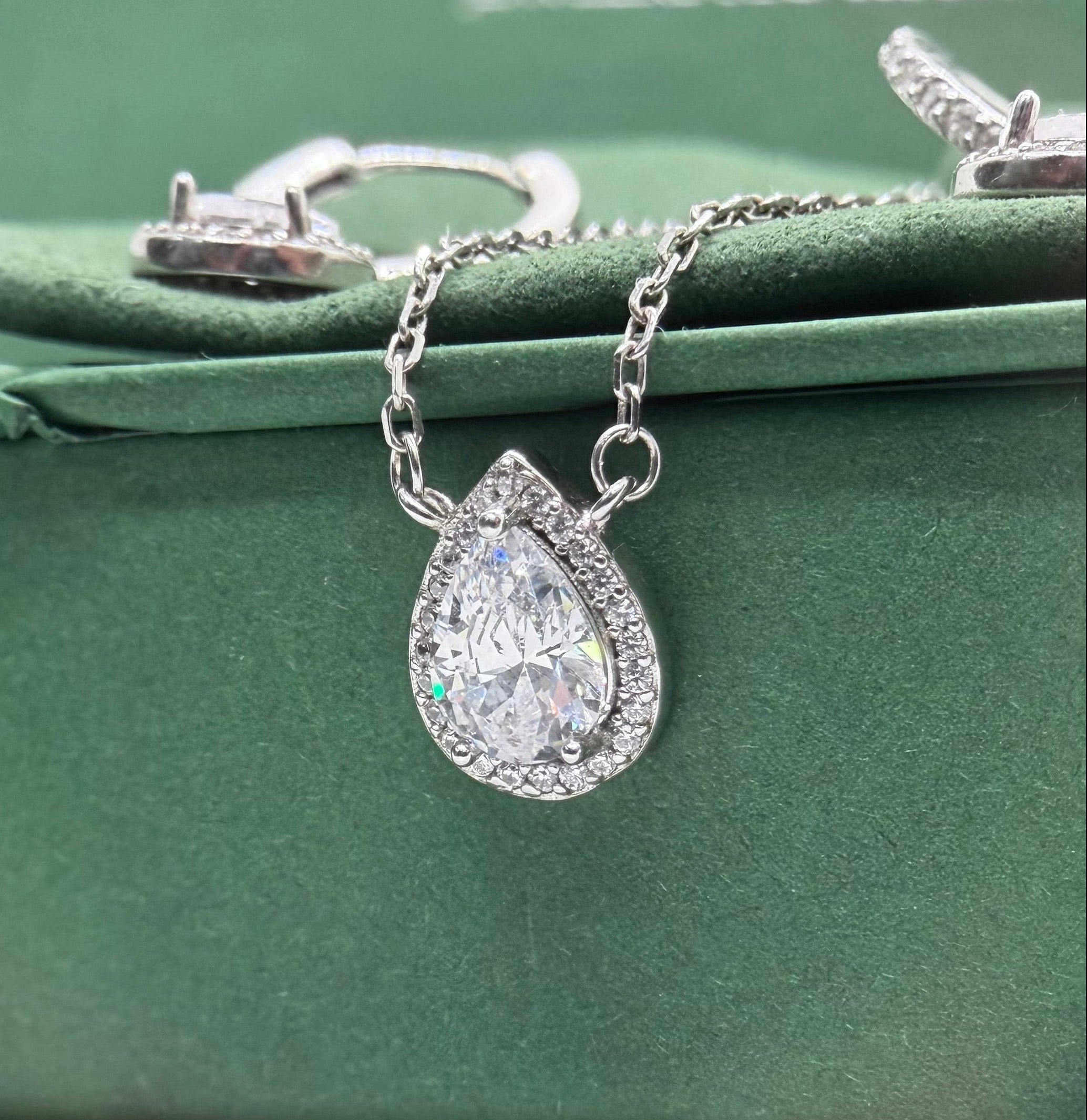 Teardrop Necklace and Earrings Set