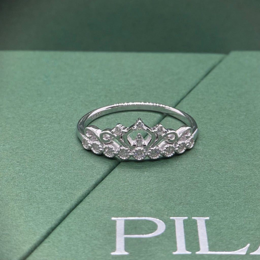 Tiara Ring