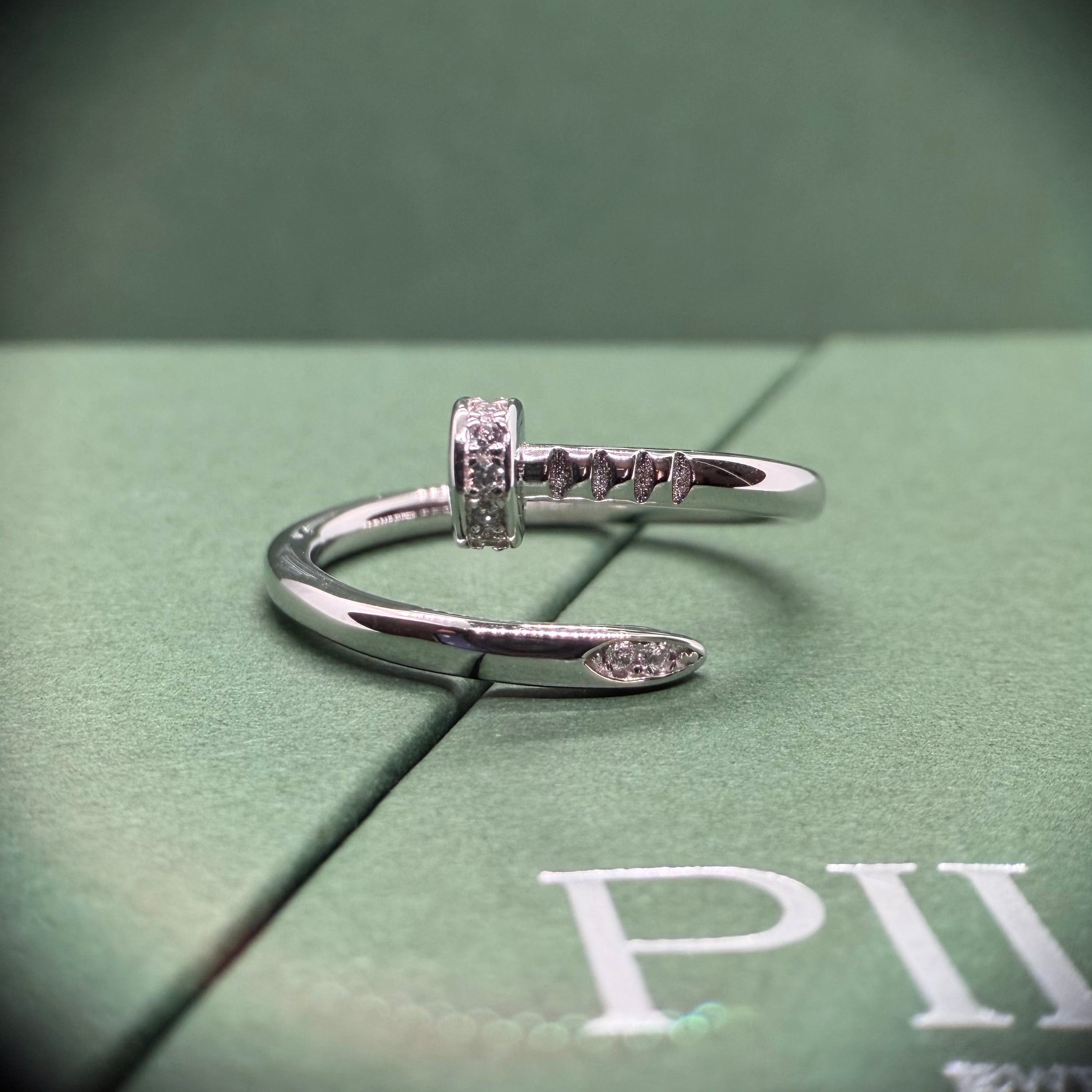 Nail Ring