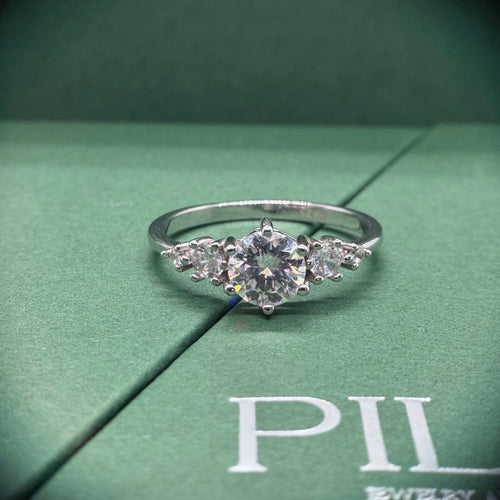 Charlotte Ring