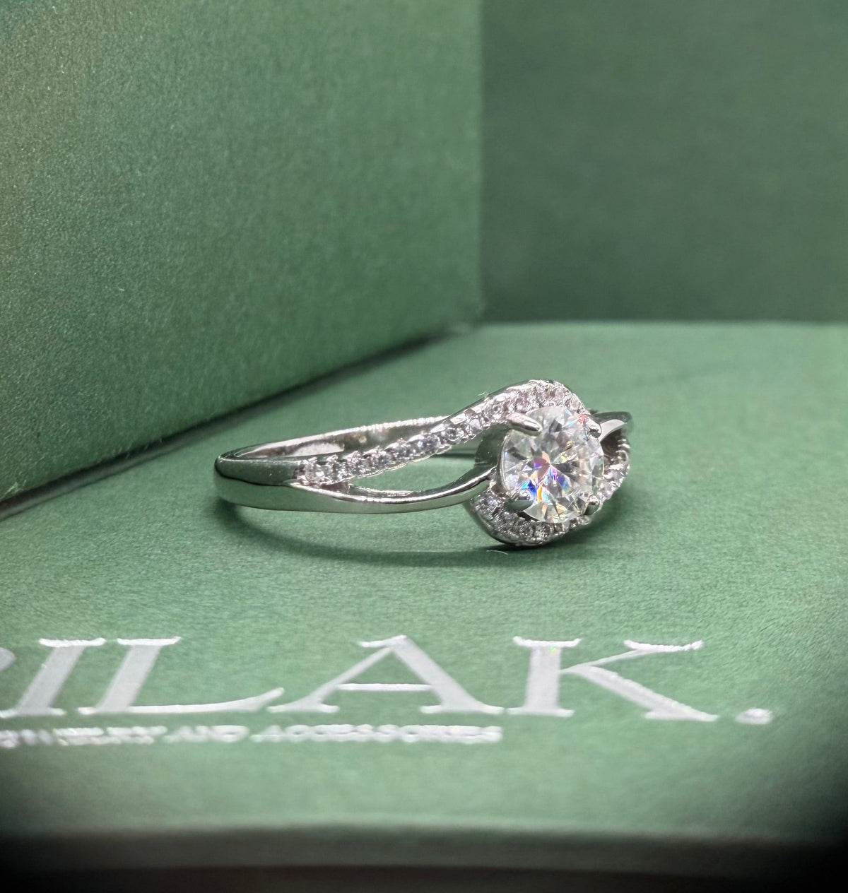 Solenne Ring